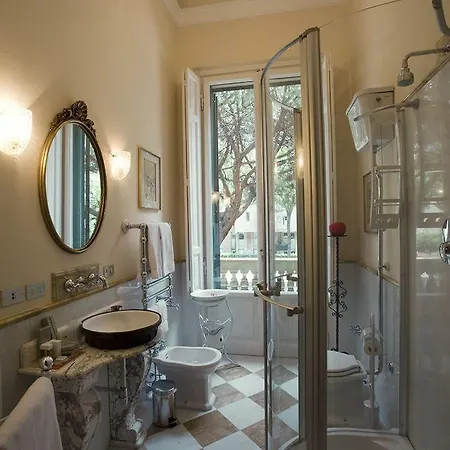 Trentatre Bed & Breakfast Florence