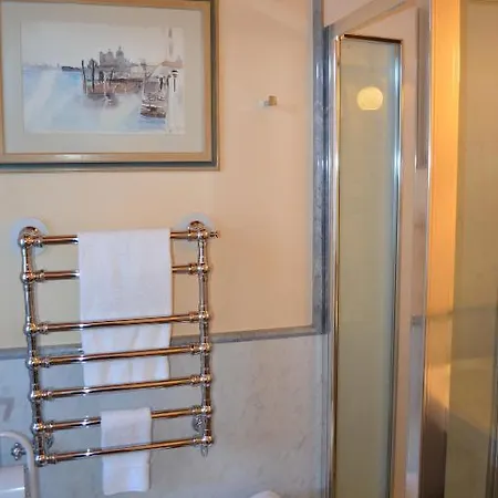 Trentatre Bed & Breakfast 5*